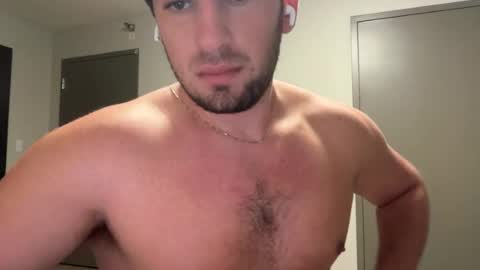 Snapshot of hungnhornystud chatting on 12, 7, 2026 hungnhornystud online show from 12, 7, 2026