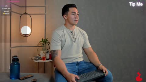 hunk_ryan online show from 1, 12, 2024