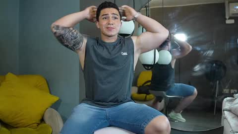 hunk_ryan online show from 26, 1, 2025