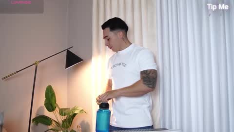 hunk_ryan online show from 31, 10, 2025