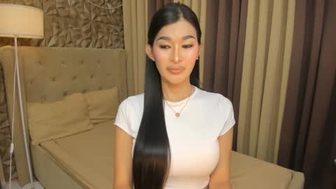 hunkhomerontop online show from 20, 11, 2025