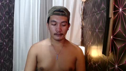 hunkylloyd online show from 4, 1, 2025