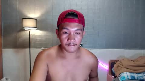 Snapshot of hunkylloyd chatting on 3, 2, 2026 hunkylloyd online show from 3, 2, 2026