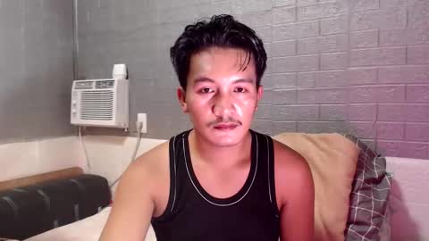 hunkylloyd online show from 4, 4, 2026