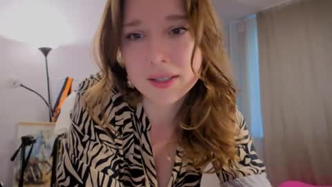 Snapshot of hunny_ines chatting on 16, 5, 2026 Ines online show from 16, 5, 2026