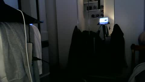 Snapshot of hunter_cam10 chatting on 30, 6, 2026 Hunter online show from 30, 6, 2026