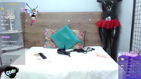 I G N I S  online show from 30, 1, 2025