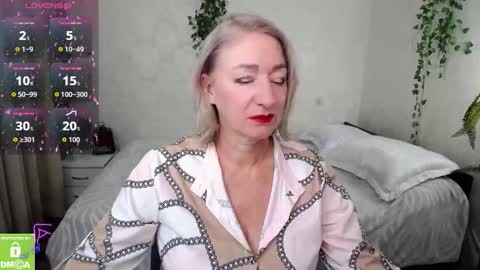 Snapshot of hunters_woman chatting on 9, 10, 2025 Irena online show from 9, 10, 2025