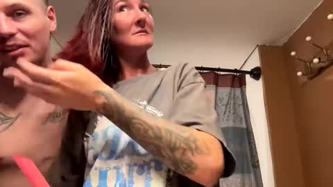 Snapshot of husbandandwife2011 chatting on 9, 3, 2025 husbandandwife2011 online show from 9, 3, 2025