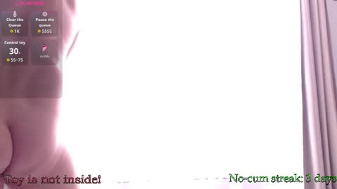 Snapshot of hxmister chatting on 22, 7, 2026 Andrew online show from 22, 7, 2026