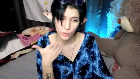 Snapshot of hyeon_jin chatting on 14, 1, 2025 Hyeon Jin online show from 14, 1, 2025