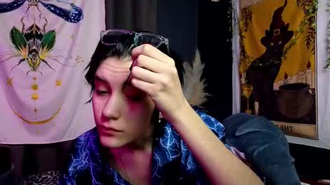 Snapshot of hyeon_jin chatting on 19, 1, 2025 Hyeon Jin online show from 19, 1, 2025