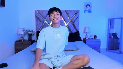 Son Hyunjin online show from 19, 10, 2025