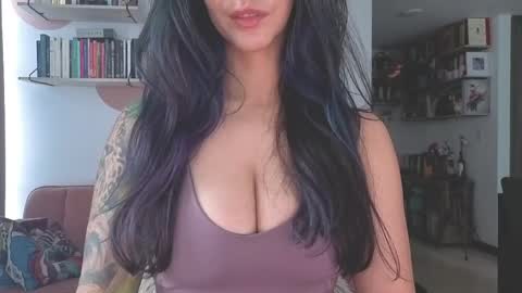 Lana Banana online show from 7, 5, 2026