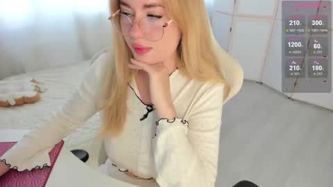 Snapshot of i_want_you_eva chatting on 11, 9, 2025 HiI am  EvaPVT is open  online show from 11, 9, 2025