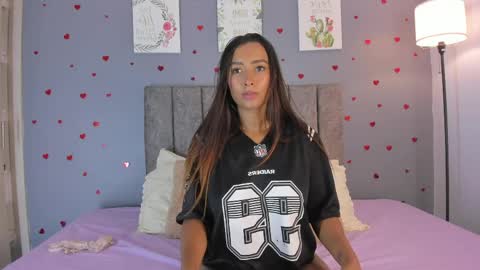 Snapshot of iam_alannajones chatting on 25, 5, 2026 Alanna online show from 25, 5, 2026