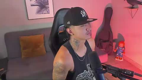 Snapshot of iam_light chatting on 1, 7, 2026 Light online show from 1, 7, 2026