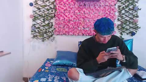 Snapshot of iam_lukas__ chatting on 10, 9, 2025 iam_lukas__ online show from 10, 9, 2025