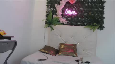 Snapshot of iam_lukas__ chatting on 25, 9, 2025 iam_lukas__ online show from 25, 9, 2025
