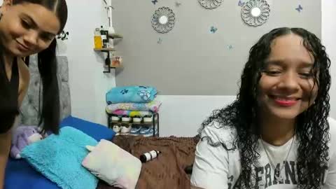 Snapshot of iam_mai chatting on 3, 10, 2025 iam_mai online show from 3, 10, 2025