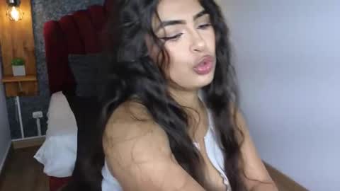 Snapshot of iam_megan1 chatting on 27, 10, 2025 Megan online show from 27, 10, 2025