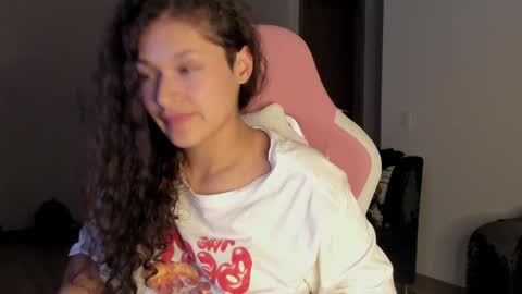 On instagram Imm  NikkiHelp me reach 100 likes online show from 1, 3, 2025