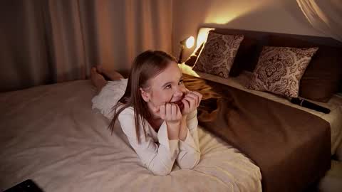 Claire online show from 17, 12, 2025