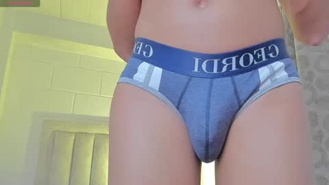 Juliiiiian online show from 31, 1, 2025