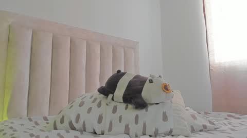 Juliiiiian online show from 5, 3, 2025