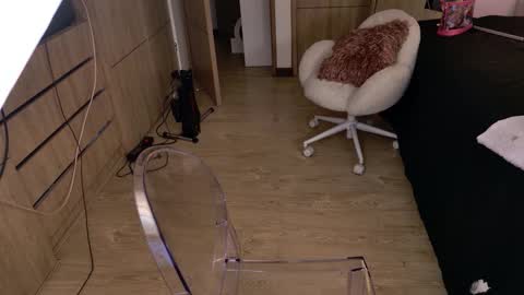 Snapshot of iamnyxy_ chatting on 9, 11, 2025 Nyxy online show from 9, 11, 2025