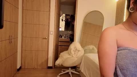 Snapshot of iamnyxy_ chatting on 6, 2, 2026 Nyxy online show from 6, 2, 2026