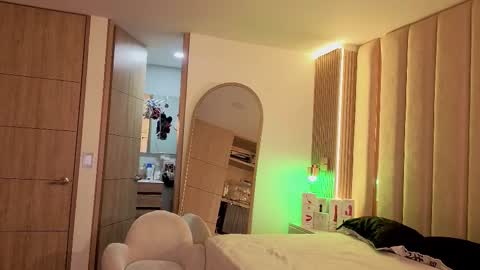 Snapshot of iamnyxy_ chatting on 13, 2, 2026 Nyxy online show from 13, 2, 2026