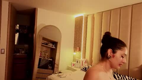 Snapshot of iamnyxy_ chatting on 18, 2, 2026 Nyxy online show from 18, 2, 2026