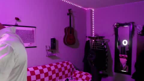 Ian online show from 27, 4, 2026