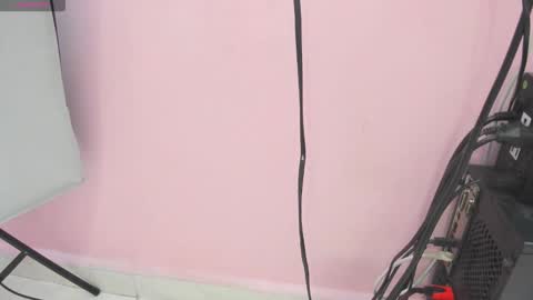 Snapshot of ian_castillo_ chatting on 27, 9, 2025 IAN CASTILLO online show from 27, 9, 2025