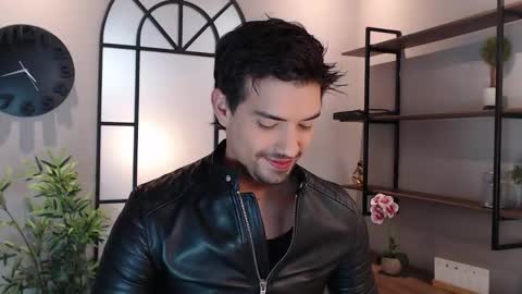 Ian Davis online show from 6, 3, 2025