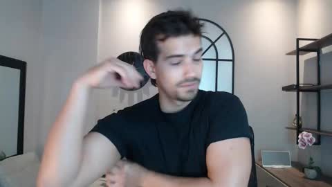 Ian Davis online show from 8, 3, 2025