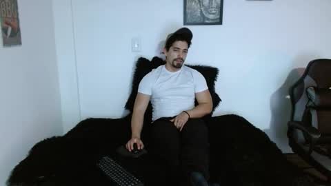 Ian Davis online show from 17, 11, 2025