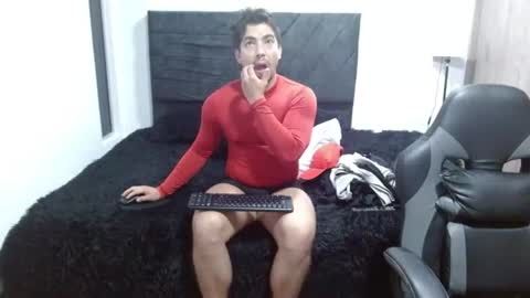 Ian Davis online show from 22, 7, 2026