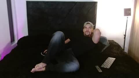 Ian Davis online show from 26, 7, 2026