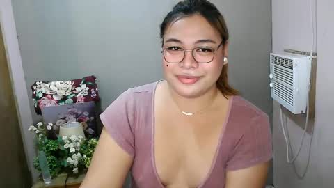 Snapshot of iana_whorexxx chatting on 1, 2, 2025 iana online show from 1, 2, 2025