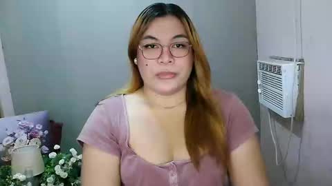 Snapshot of iana_whorexxx chatting on 5, 2, 2025 iana online show from 5, 2, 2025