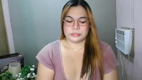 Snapshot of iana_whorexxx chatting on 7, 2, 2025 iana online show from 7, 2, 2025