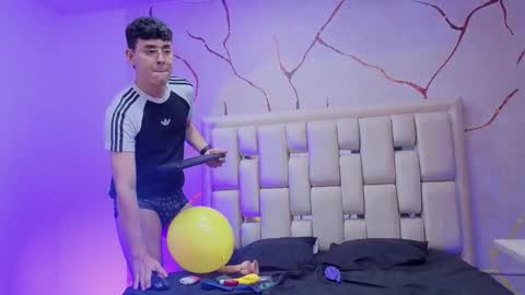 Ian  online show from 14, 3, 2026