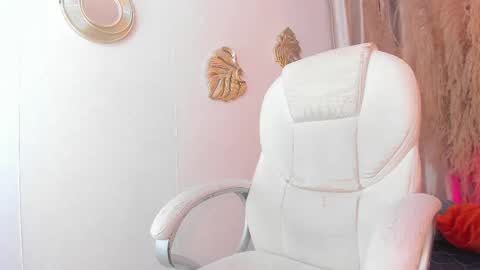 ian  online show from 11, 9, 2025