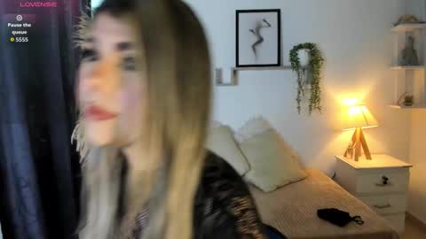 Snapshot of ice_y_abigail chatting on 30, 11, 2025 ice_y_abigail online show from 30, 11, 2025