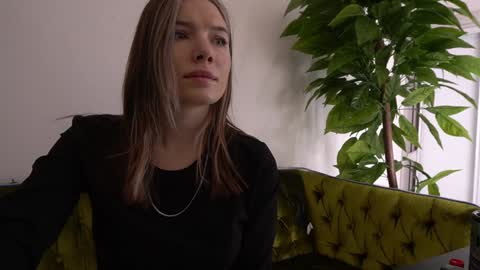 Danielle online show from 27, 1, 2025