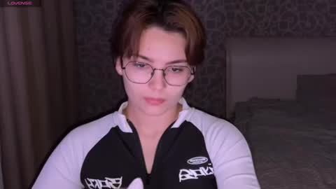 Ksenia online show from 12, 11, 2025