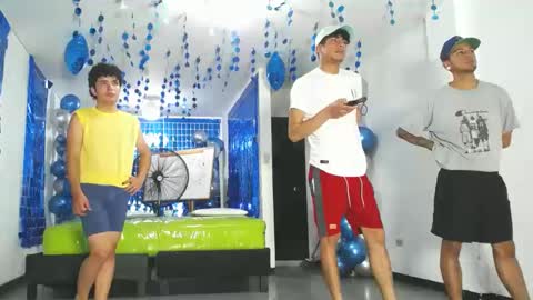 THOMAS AND DAMIAND online show from 5, 2, 2025