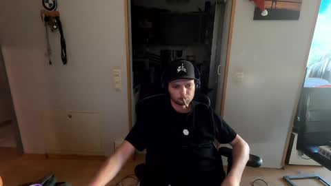 Snapshot of ich7722 chatting on 8, 4, 2026 ich7722 online show from 8, 4, 2026